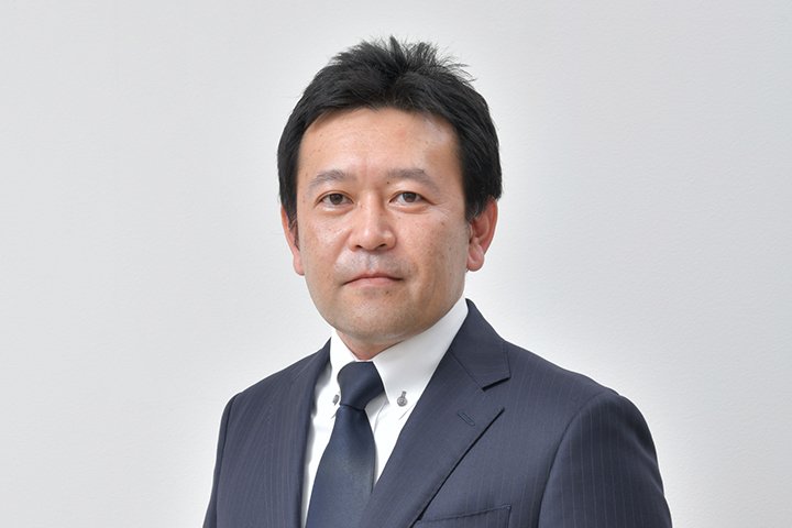 General Manager of Packaging Factories, Packaging Management Department, Production Takeshi Sano